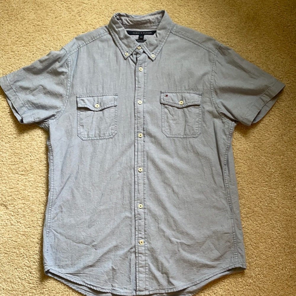 Tommy Hilfiger size large button up